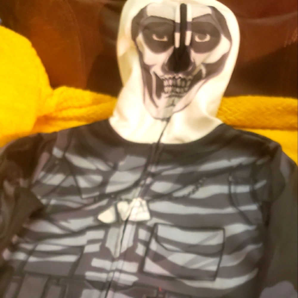 Fortnite Hoodie Boys M